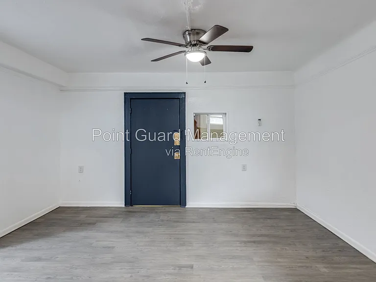 1318 N Robinson Ave — Photo 39