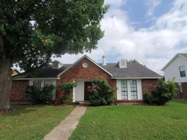 1125 Greenbriar Ln, Lancaster, TX 75146