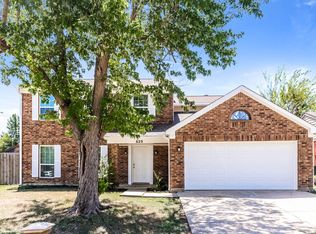620 Mission Hills Dr, Arlington, TX 76018