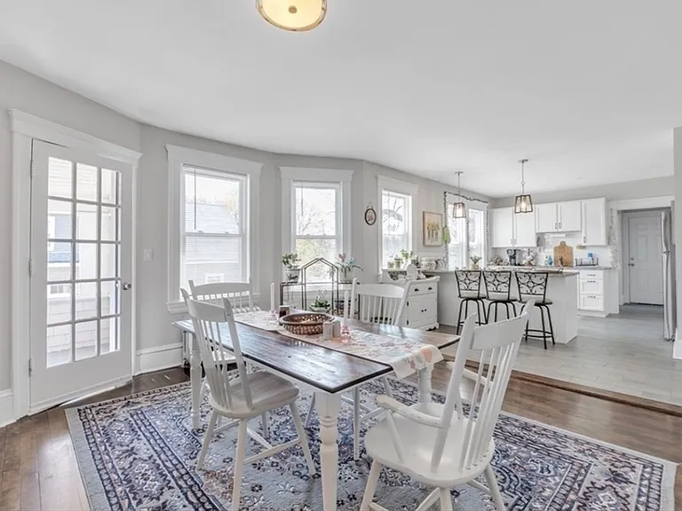 15 Clearview Ave #2 — Photo 5