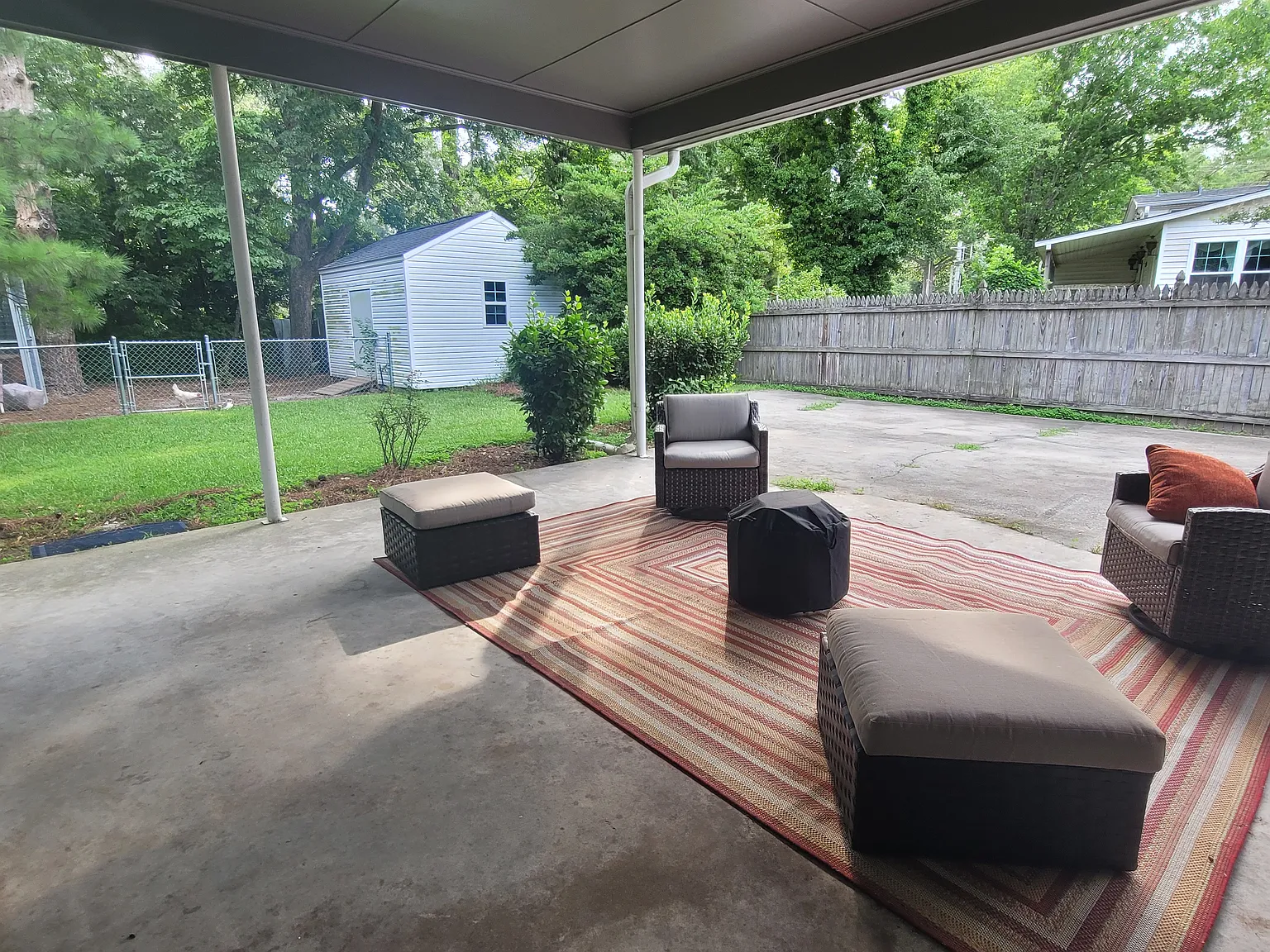 3 bed, 1893 sqft, $2,600 — Photo 4