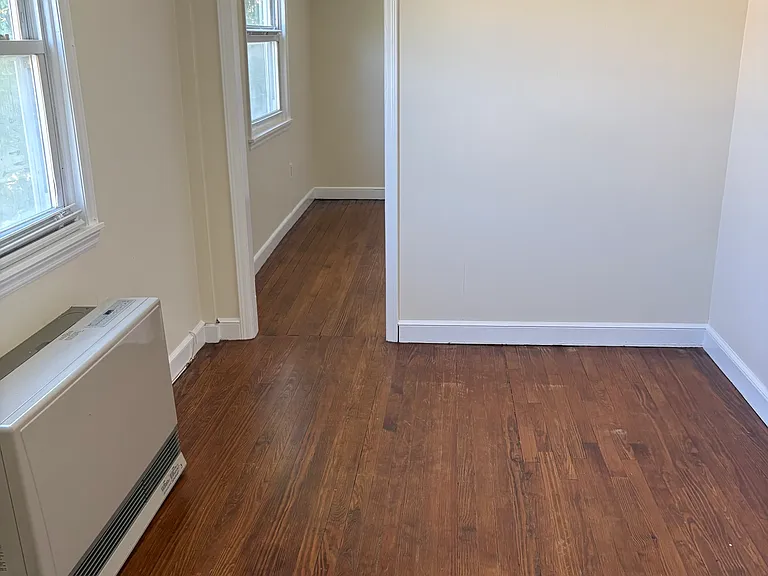 46 Kenosia Ave #1 — Photo 4