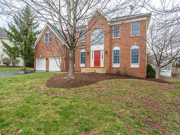 2nd image of 13361 Horsepen Woods Ln