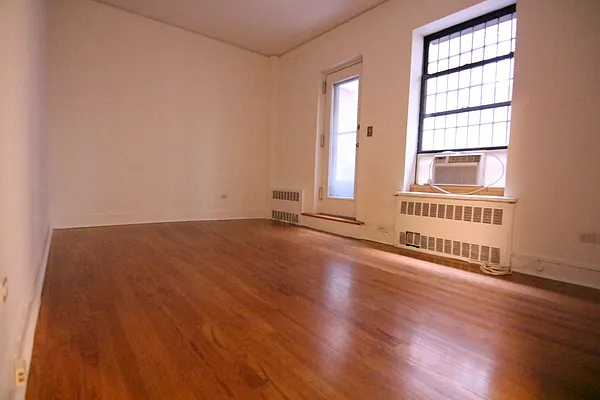 Rented by JK Dansar Corp | media 30