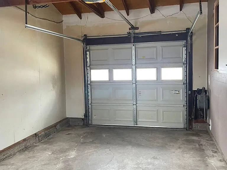 27 Clooney Dr — Photo 10