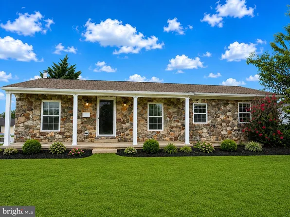 226 Elwyn Ave, Reading, PA 19608