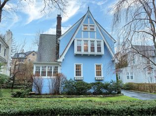 6 Nassau Rd, Larchmont, NY 10538