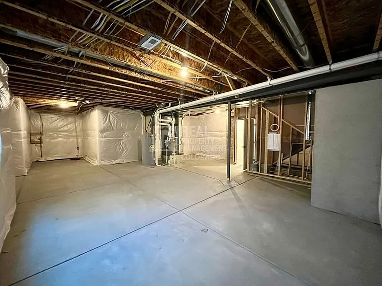 14833 Fairfax St — Photo 18