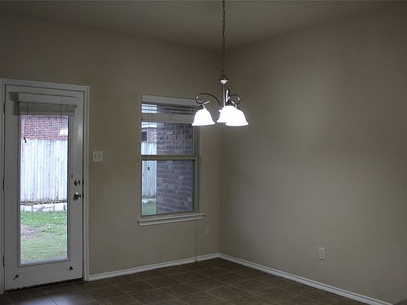 4th image of 3814 Spring Run Ln