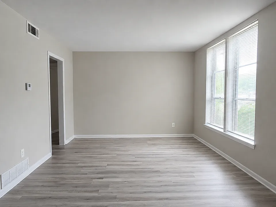 91 N Belvedere Blvd