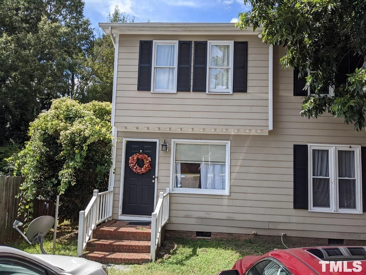 2 bed, 1.5 bath, 1000 sqft, $1,495 — Photo 2