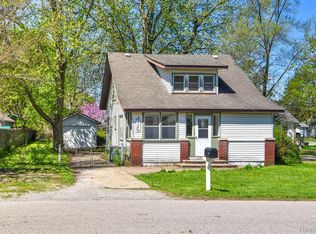 2120 Stout St, Keego Harbor, MI 48320