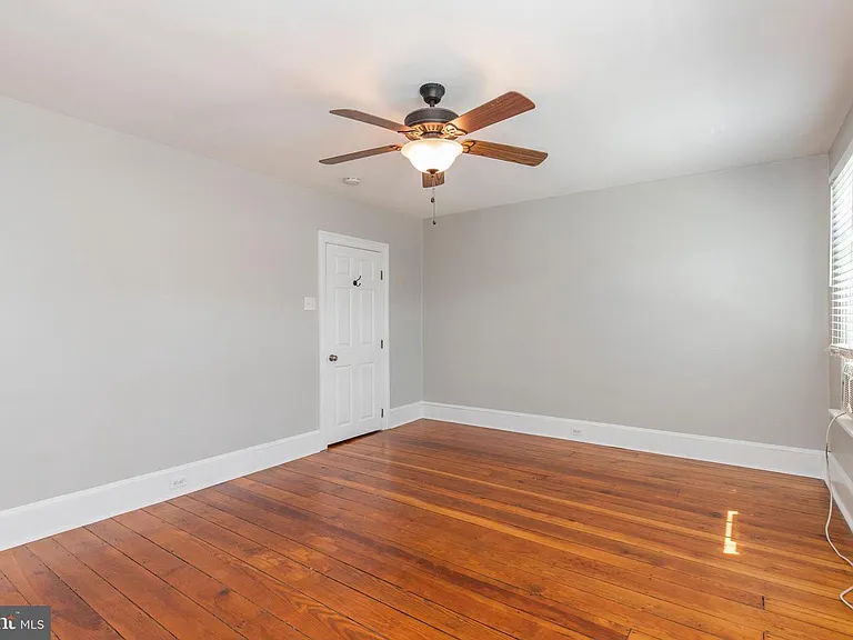 620 E Hector St — Photo 11