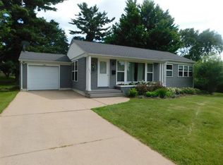 1403 E 10th St #E, Merrill, WI 54452