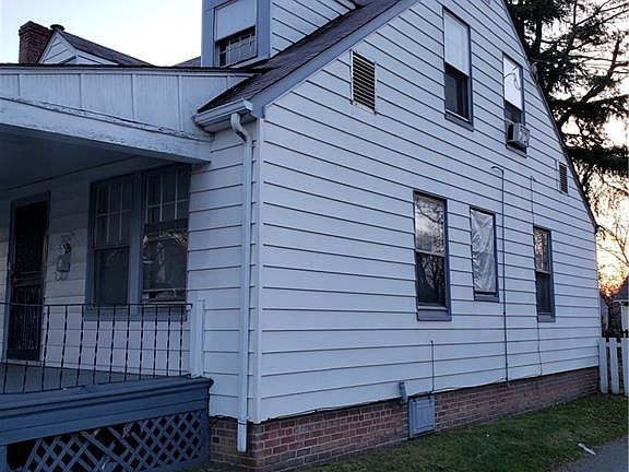4th image of 2834 Wellington St