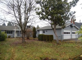 1120 Fairway Dr, Eugene, OR 97404