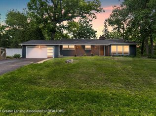 5540 Woodville Rd, Haslett, MI 48840