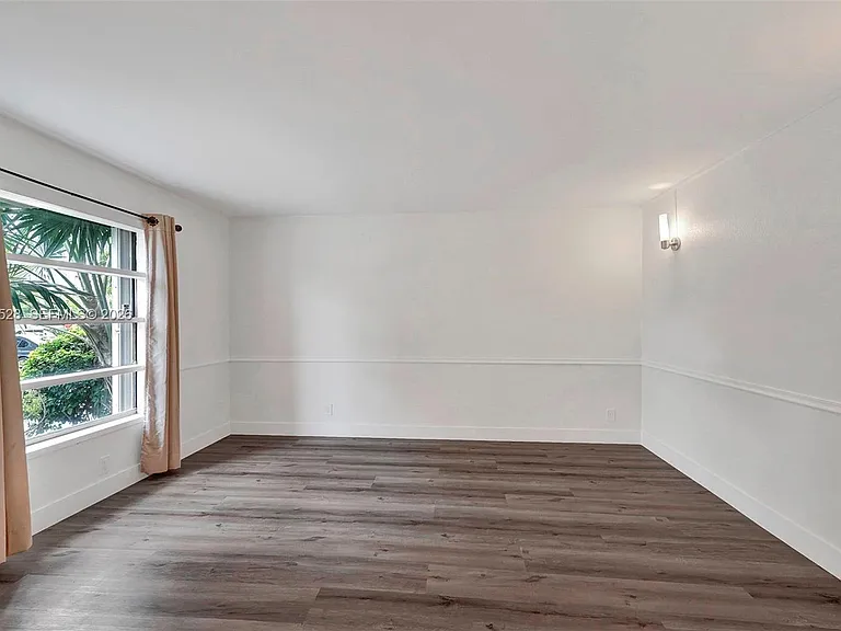 1001 Three Islands Blvd #28 — Photo 3