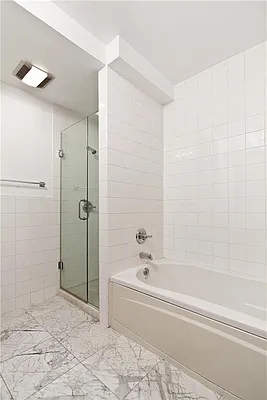 Sold by R New York | media 14