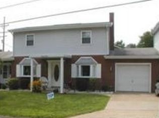 701 Burton Ave, Youngwood, PA 15697
