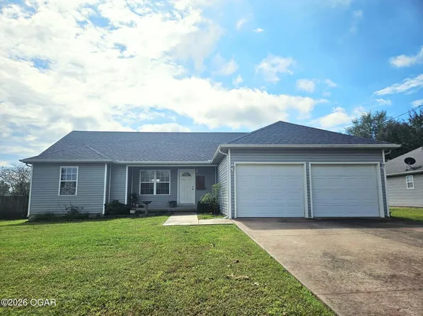 524 E Yale St, Liberal, MO 64762