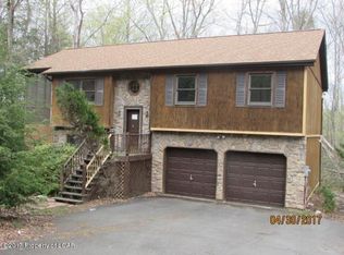 44 Edge Rock Dr, Drums, PA 18222