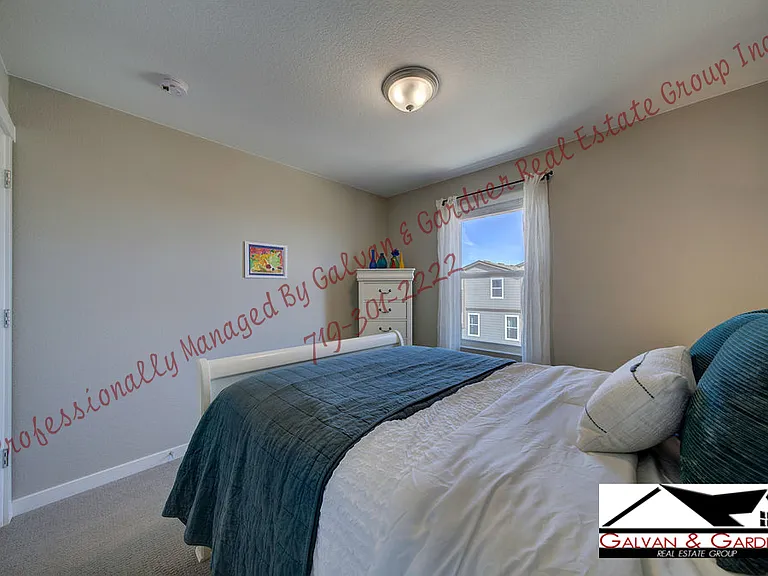 2423 Pony Club Ln — Photo 32
