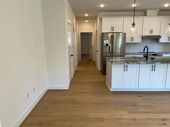 2nd image of 115 W 14th St #A