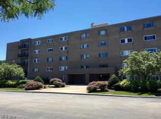 20333 Detroit Rd APT 506, Rocky River, OH 44116