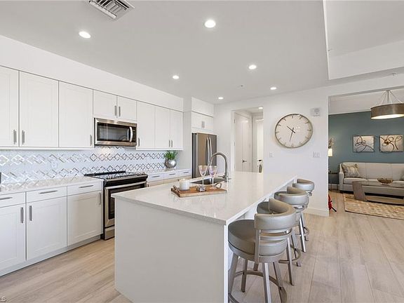 5th image of 1111 Central Ave #314