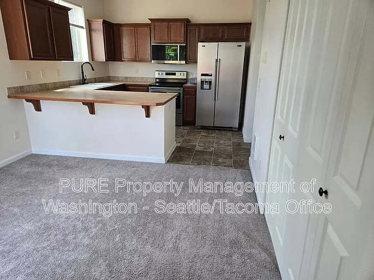 5027 NE 5th Pl — Photo 7