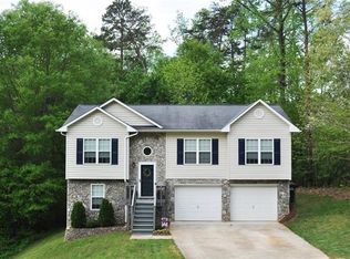 2817 4th Pl NW, Hickory, NC 28601