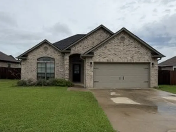 3204 Toni Ct, College Station, TX 77845