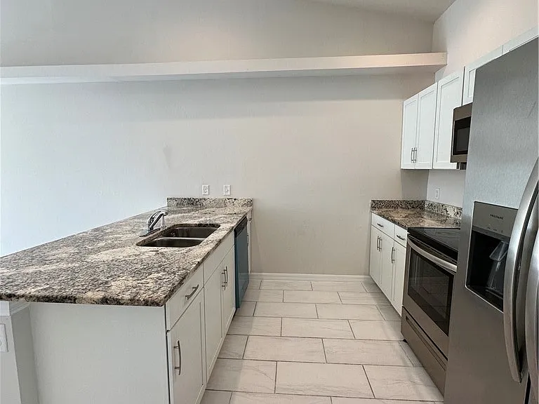 4412 Skyline Blvd — Photo 10