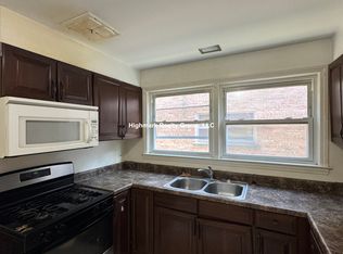 8242 Kilpatrick Ave #1AS, Skokie, IL 60076
