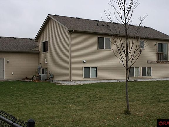 2nd image of 304 Linden St