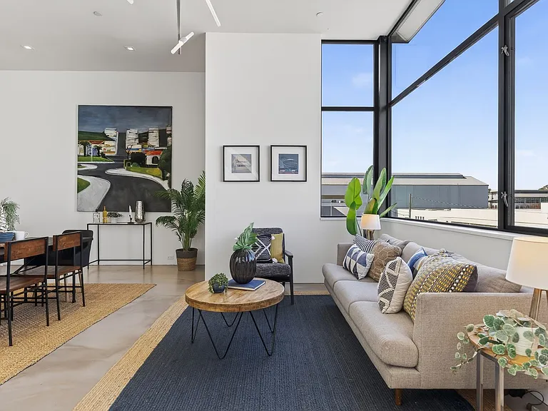 811 Folger Ave — Photo 11