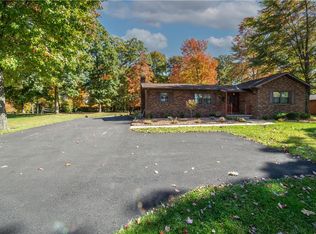 481 S Eberhart Rd, Butler, PA 16001