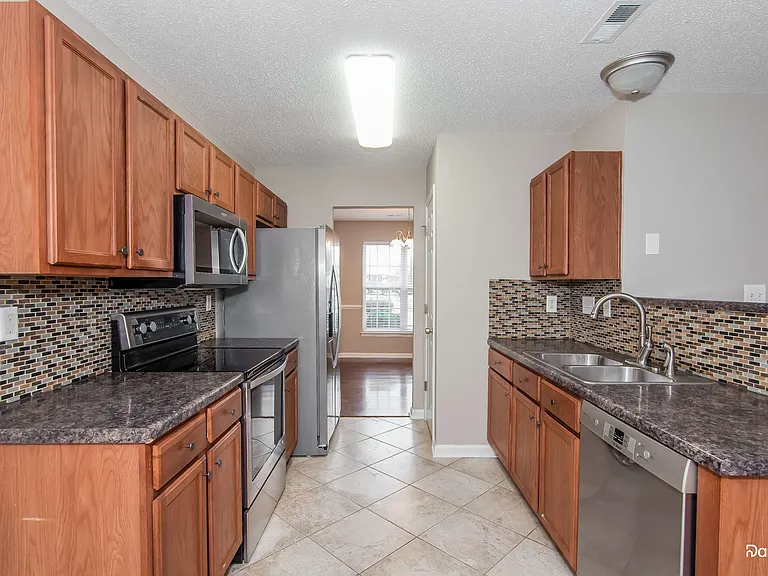 4019 Balsam St — Photo 3