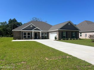 5301 South St, Ocean Springs, MS 39564