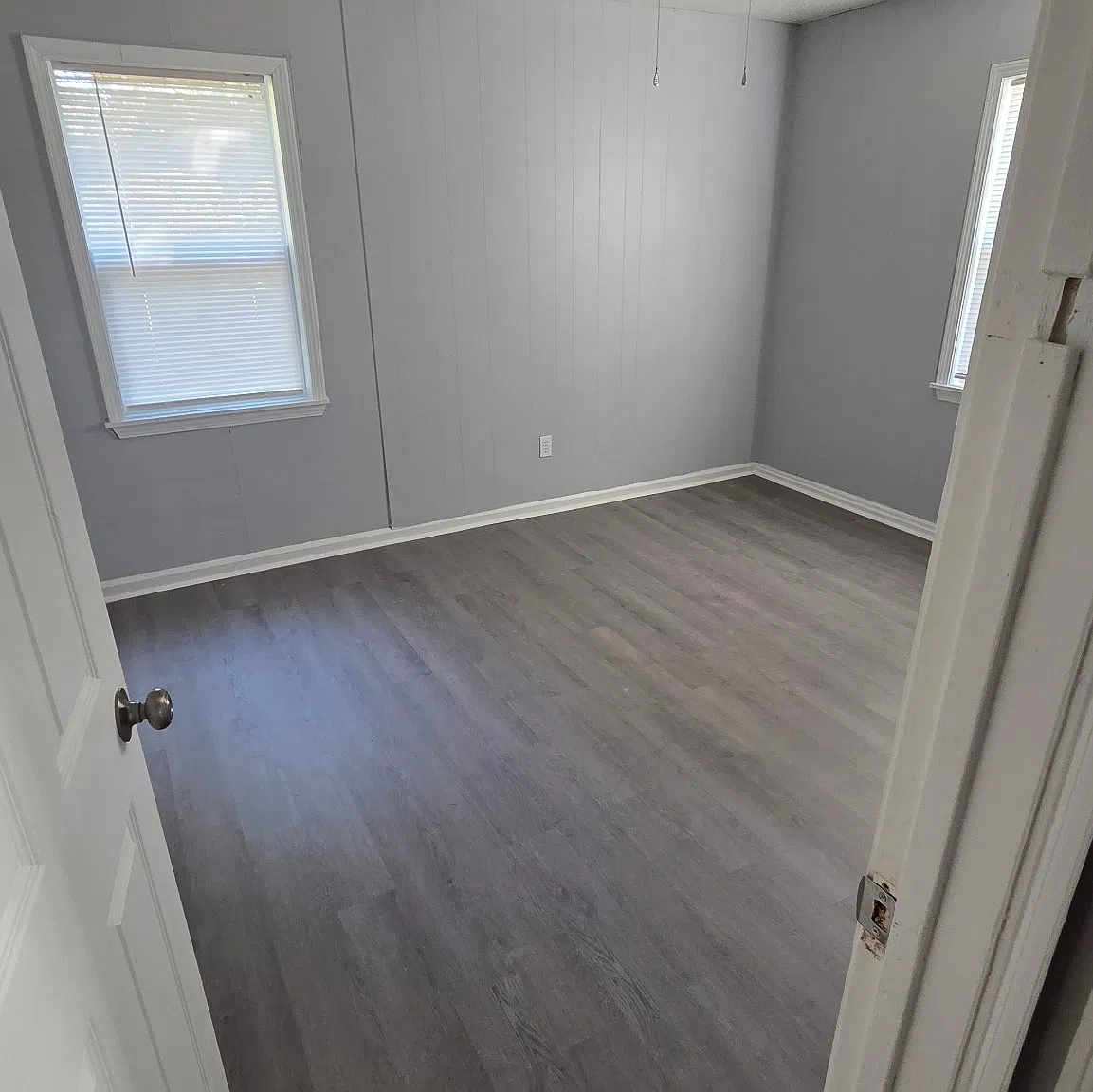 3 bed, 1000 sqft, $1,000 — Photo 2