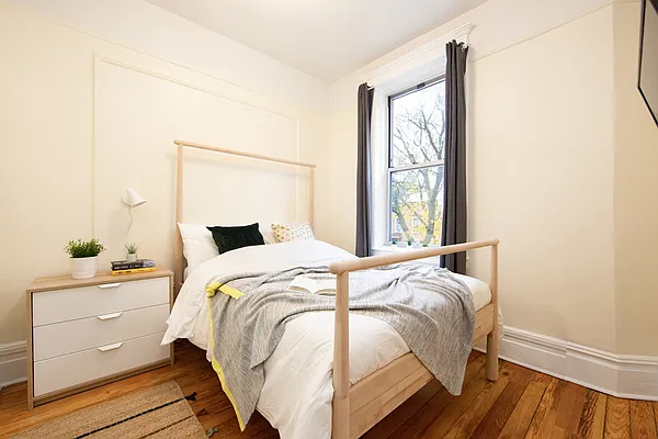 Rented by Triplemint | media 10