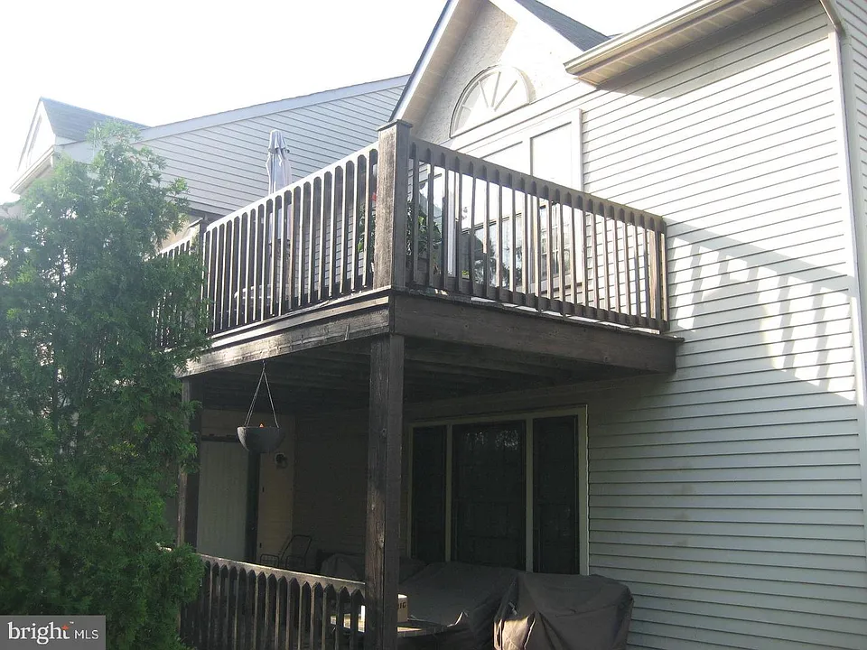 24 Neville Ct