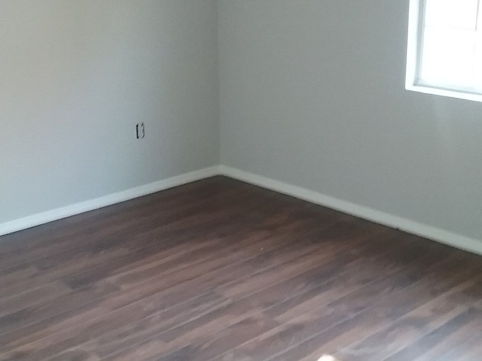 1st image of 17 Laguna Ln