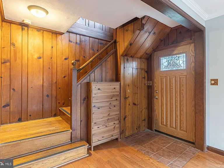 1906 S Ives St — Photo 10
