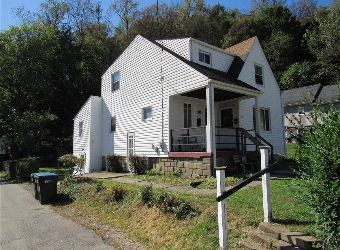 Studio, 550 sqft, $900 — Photo 1