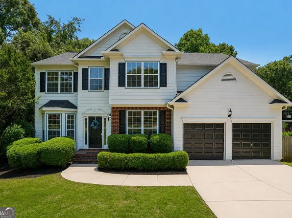 6815 Grand Magnolia Dr, Sugar Hill, GA 30518