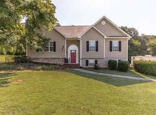 103 Oak Hill Dr, Calhoun, GA 30701