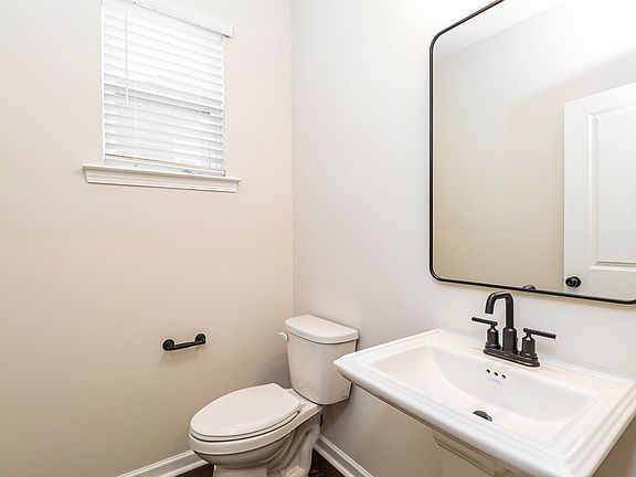 5th image of 6033 Charles Ave