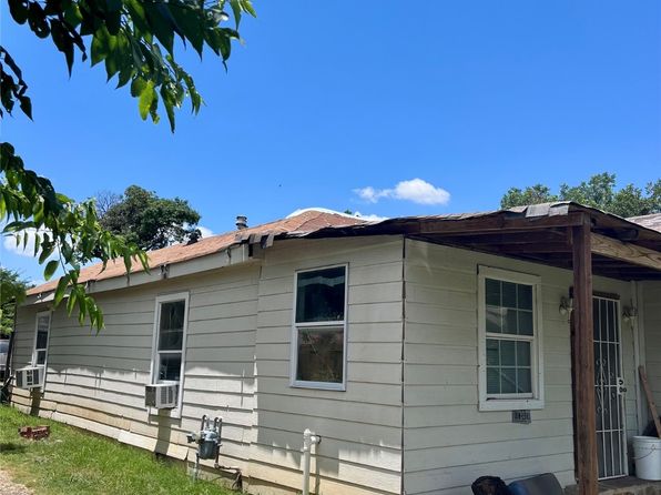 703 N Dwight Ave, Dallas, TX 75211